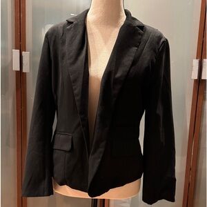 Women’s black jacket, size L